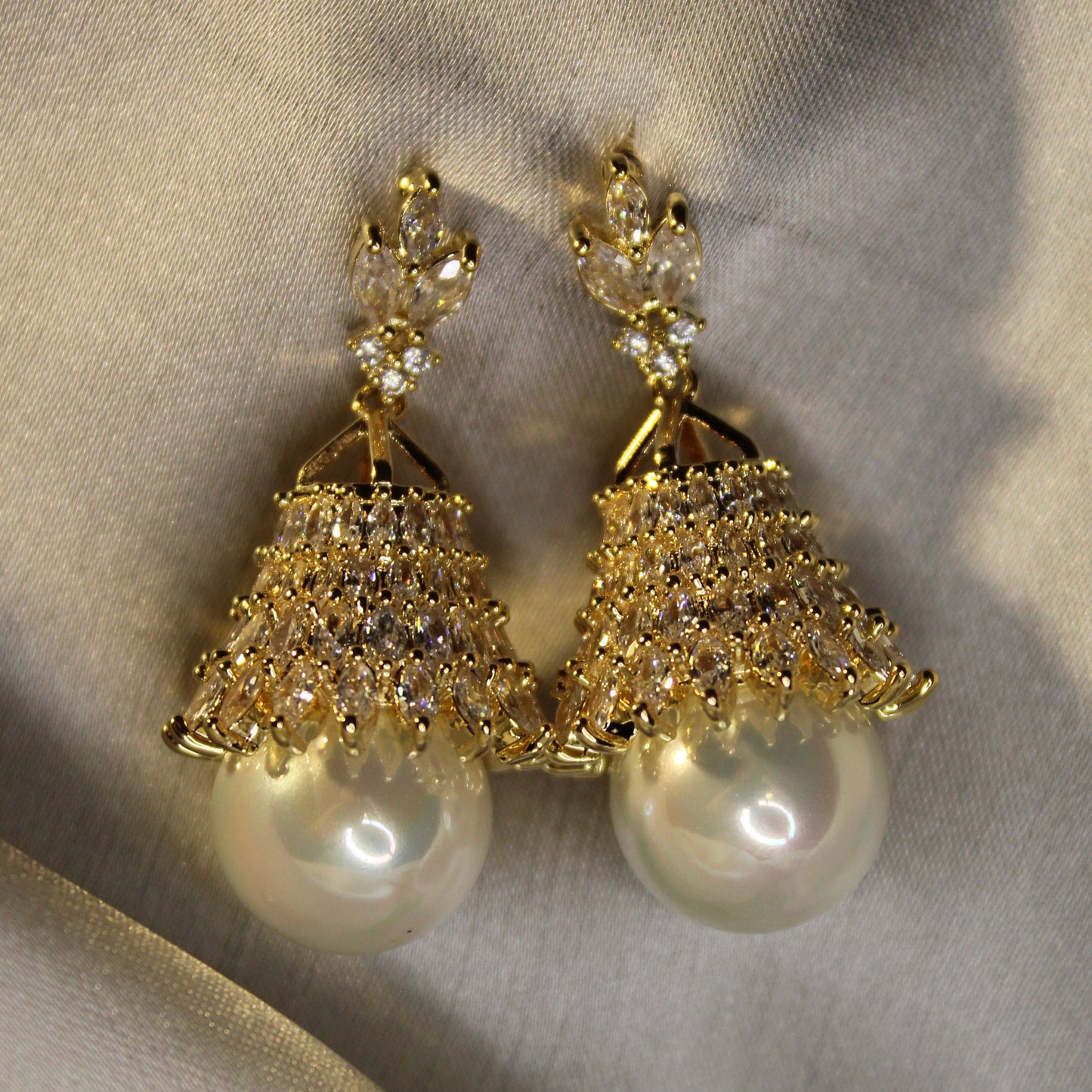 Regalia Ear Ring