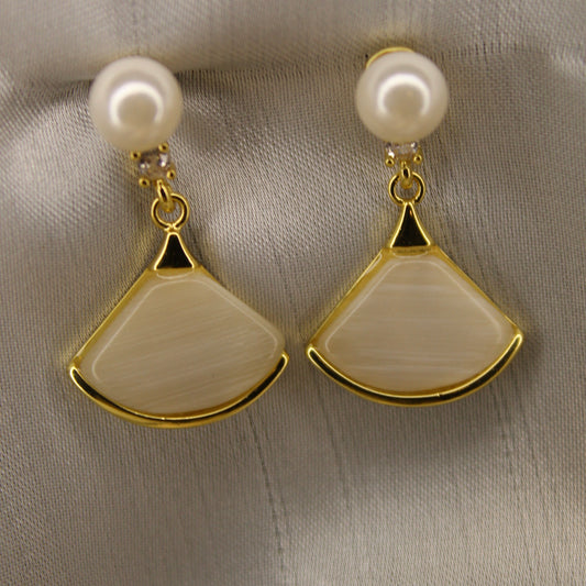 Elva Ear Ring