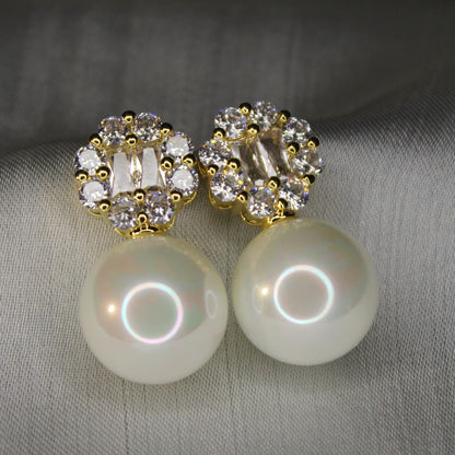 Opaline Ear Ring
