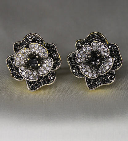 Gecenin Ear Ring