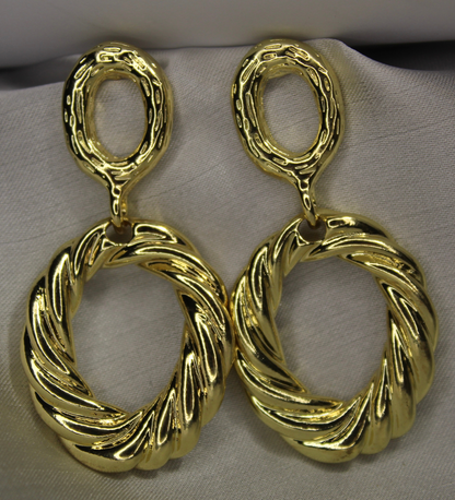 Aurelia Twist Ear Ring