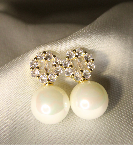 Opaline Ear Ring