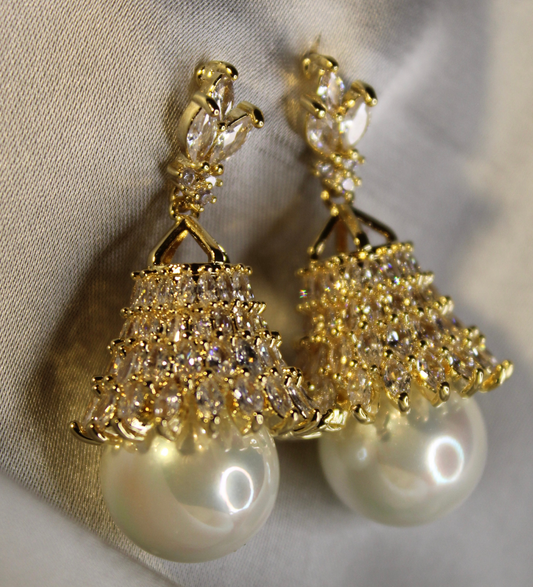 Regalia Ear Ring