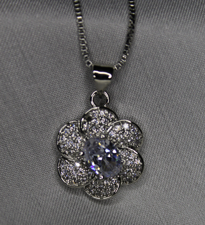 Floral Locket Metallic