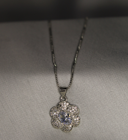 Floral Locket Metallic